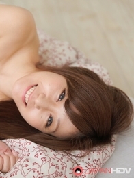 Chichiro Akino teases us with her big tits