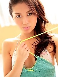 Haruna Yabuki bikini babe in a variety of glamour pictures